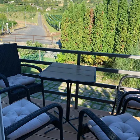 Apartamento Nova Badacsony *